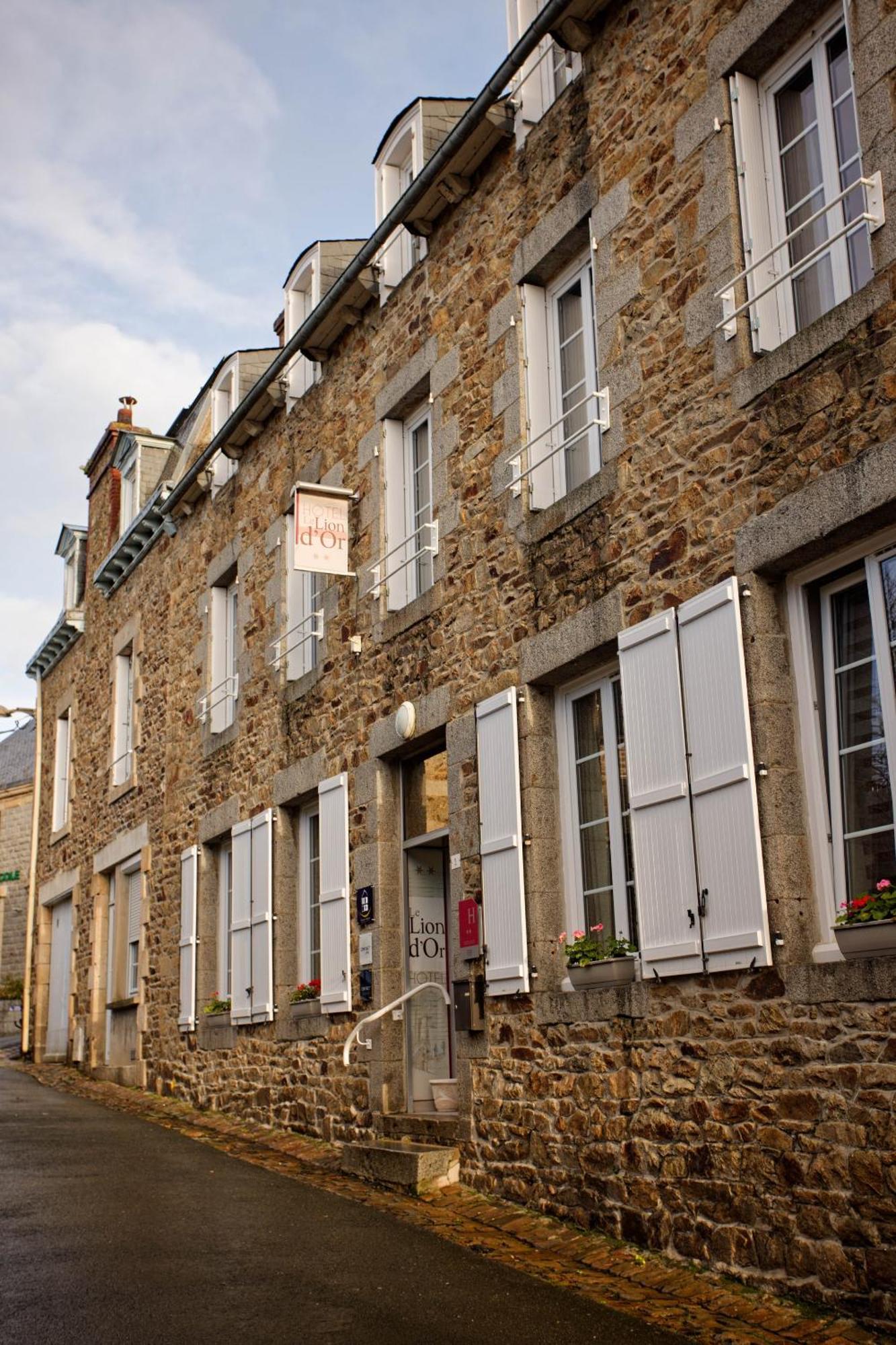 Contact - Le Lion D'or Hotel Lamballe