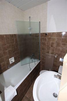 Contact - Le Lion D'or Hotel Lamballe