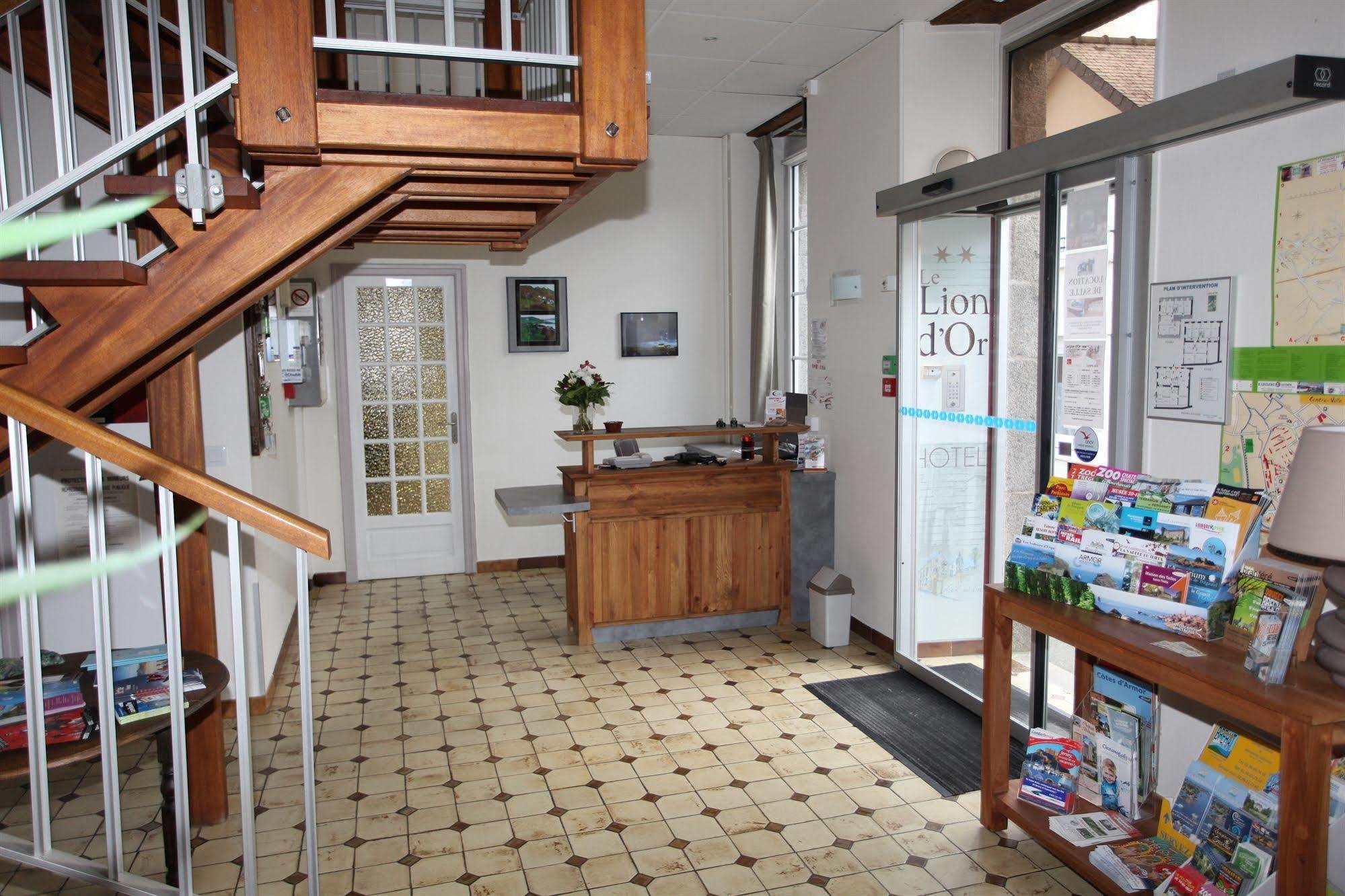 Hotel Contact - Le Lion D'or 2*