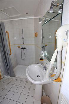 Hotel Contact - Le Lion D'or Lamballe